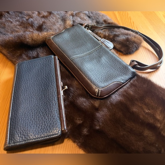 Set of vintage Dooney and bourke Y2K hand bag And wallet - Picture 3 of 8